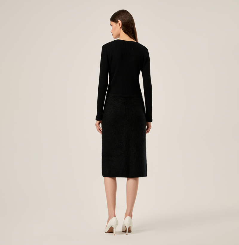 Silk cashmere cable-knit sweater in black. rear-view