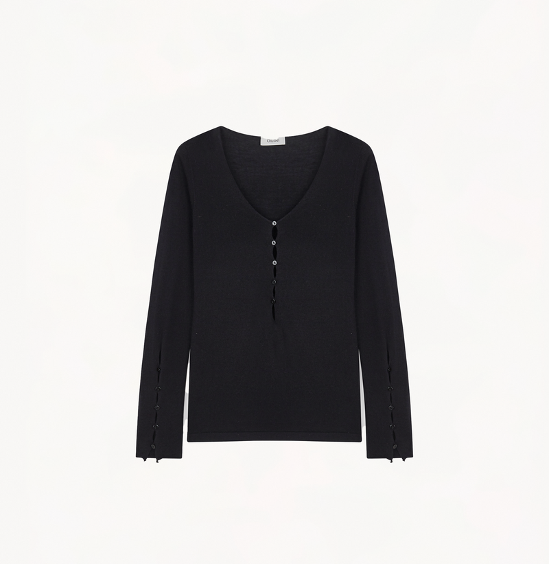 Cut-out silk cashmere shirt in black.