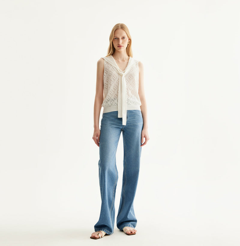 White cotton-linen diamond pointelle tank top with sailor collar, petal trim, and ribbon detailing. front-view