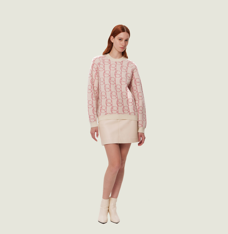 Wool fleece sweatshirt in white and pink. front-view