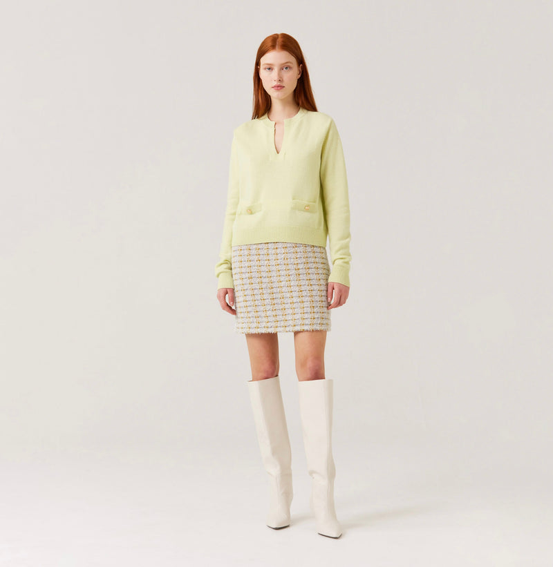 Cashmere sweater with placket in yellow. front-view