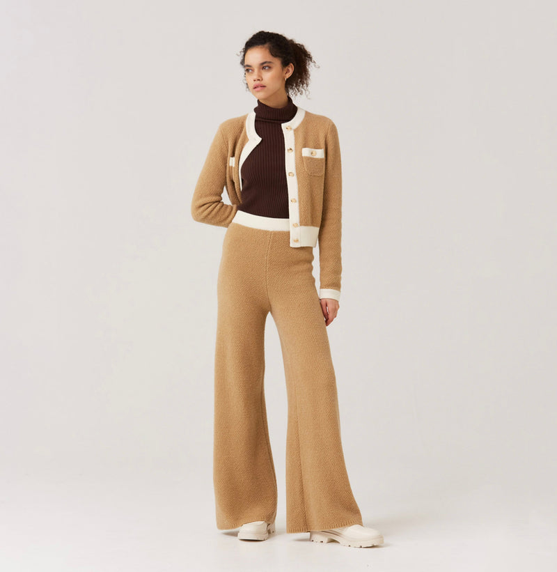 Wide leg fleece colorblocked pants for women in camel.