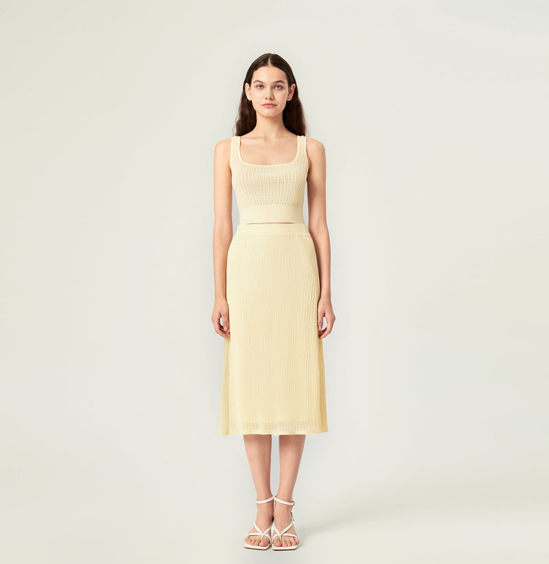 Fishtail skirt in yellow. left-view