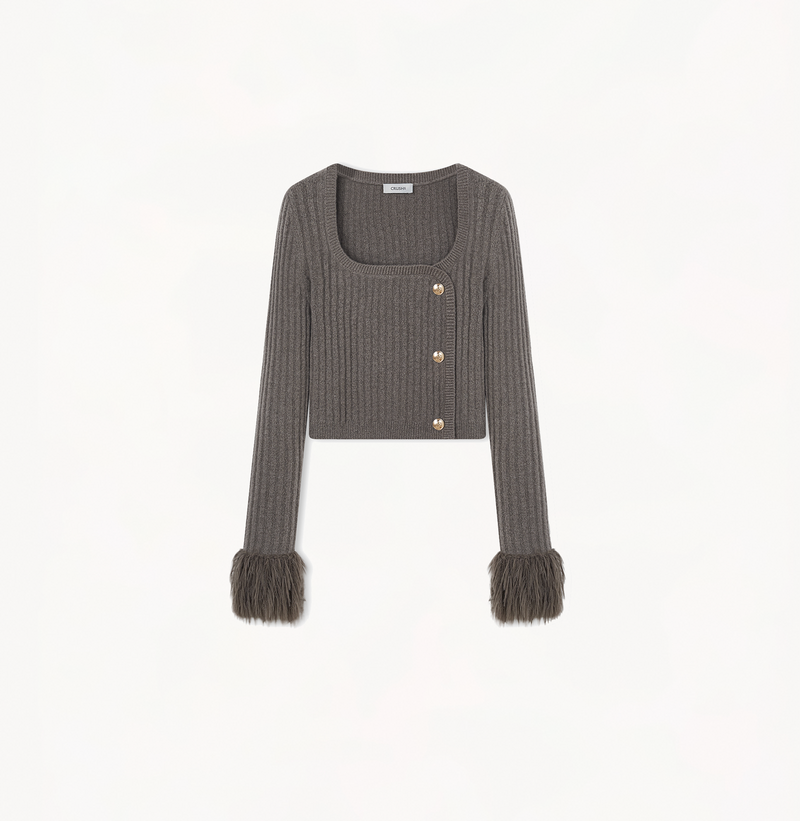 Cashmere sweater with fringe in ash grey.