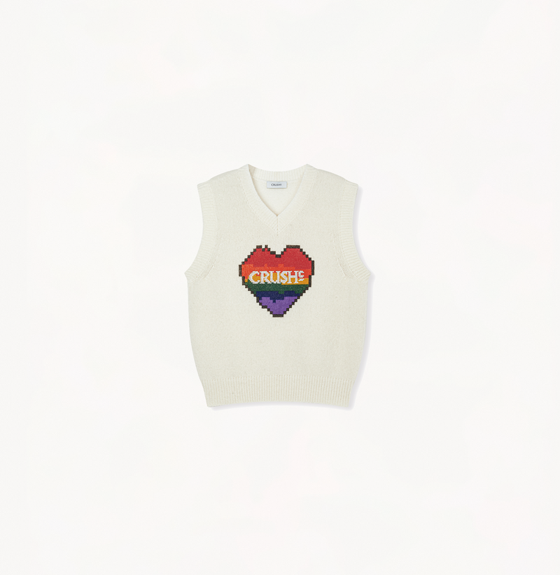 Colorblocked tank top with a heart in white.