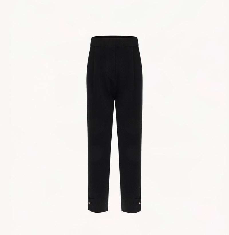 Wool and silk blend pleated sweatpants for women in black.